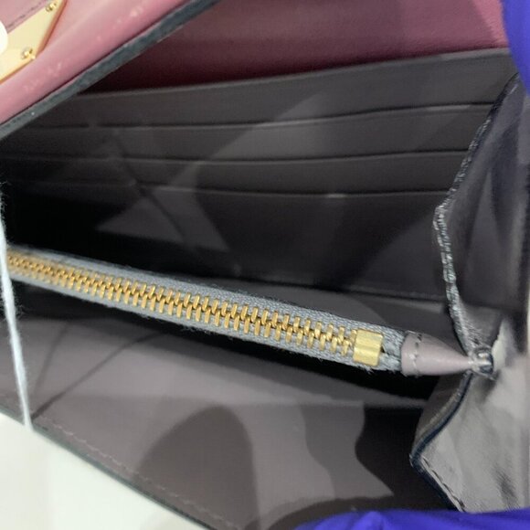 Salvatore Ferragamo Burgundy and Beige Wallet PRISTINE - Picture 6 of 10